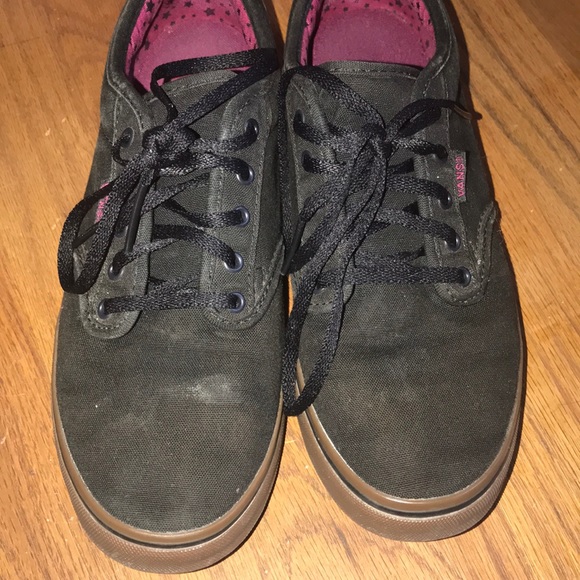 Black/Gum Vans - Picture 8 of 8